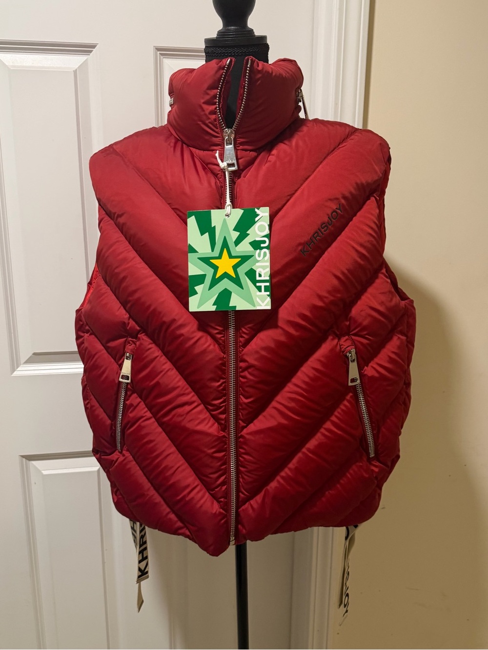 New with Tags Khris Joy Red Quilted Puffer Vest with KJ Branded Ribbons Unisex M
